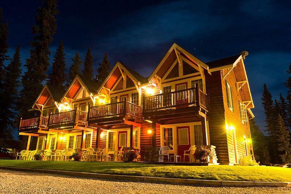 Paradise Lodge And Bungalows Lake Louise Ngoại thất bức ảnh
